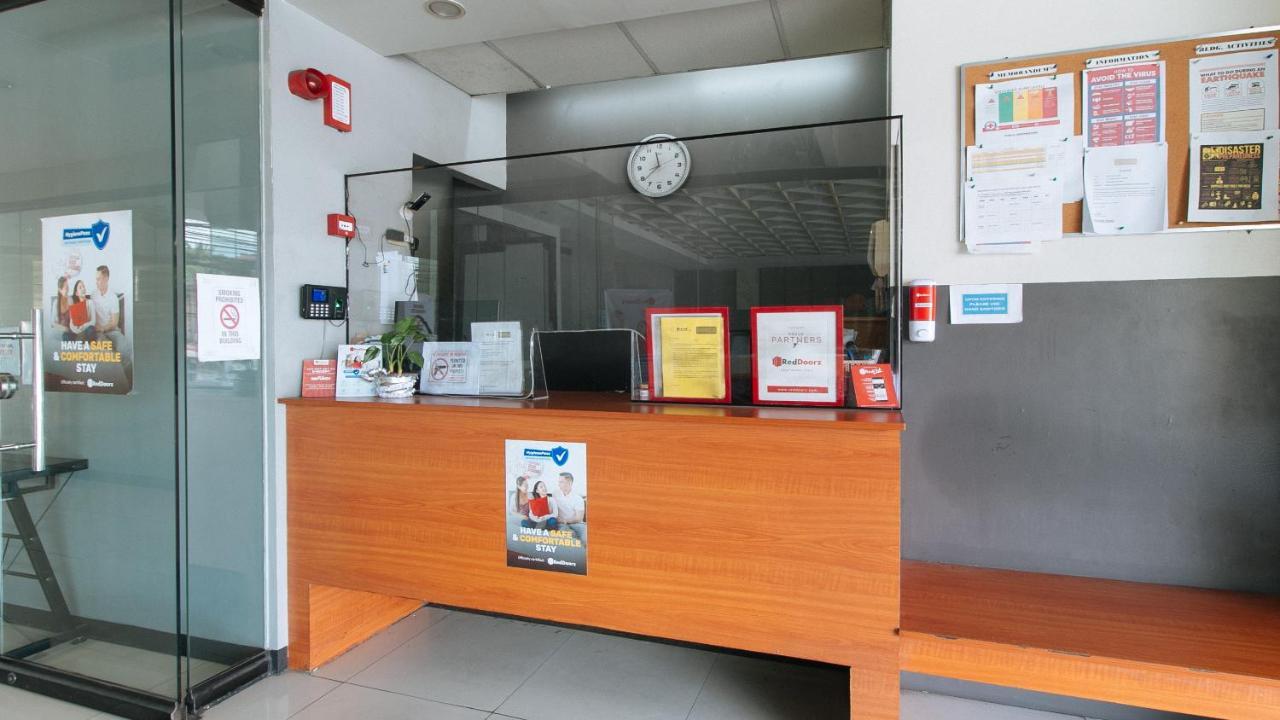 Reddoorz Plus @ Kamuning Quezon City Exterior photo