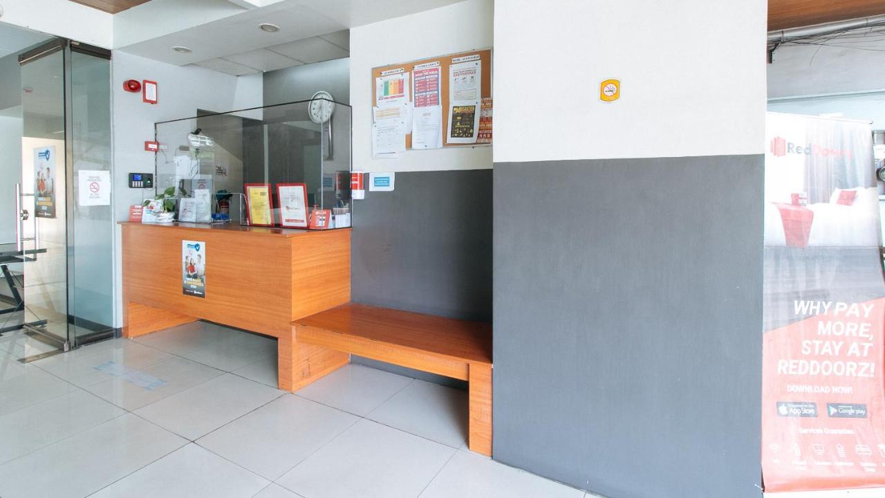 Reddoorz Plus @ Kamuning Quezon City Exterior photo