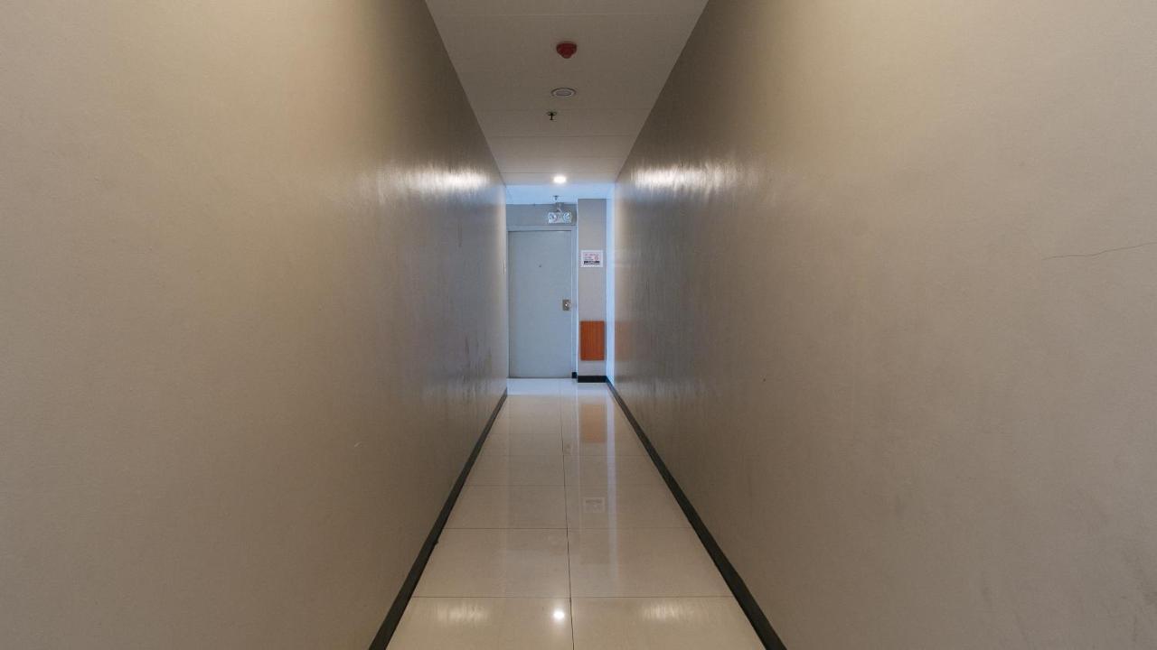 Reddoorz Plus @ Kamuning Quezon City Exterior photo