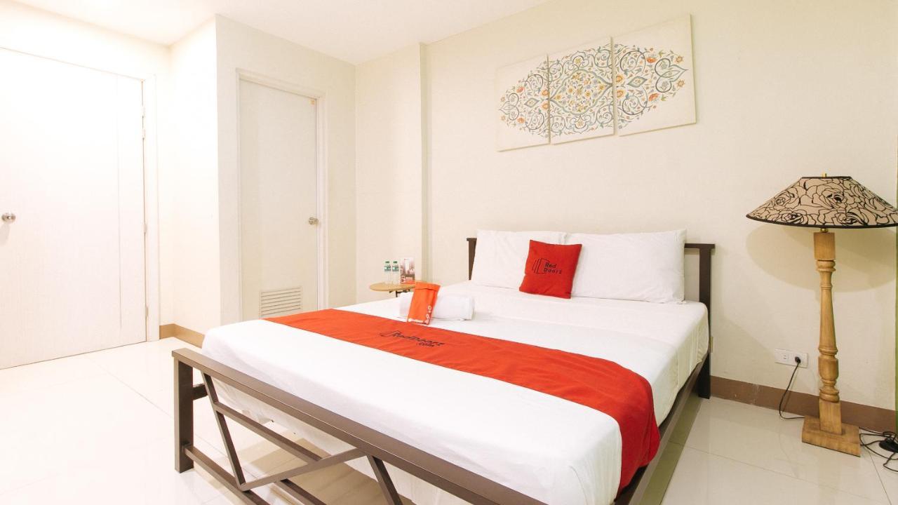Reddoorz Plus @ Kamuning Quezon City Exterior photo
