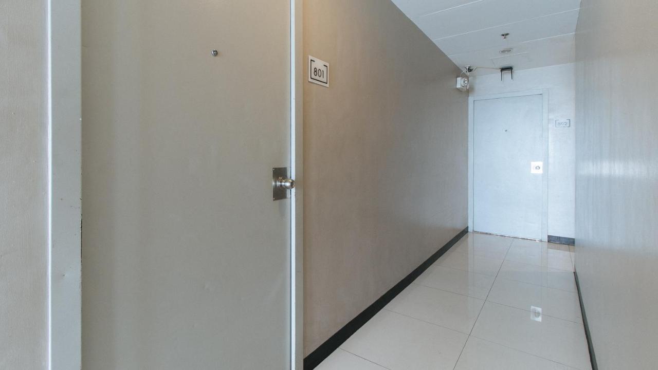 Reddoorz Plus @ Kamuning Quezon City Exterior photo