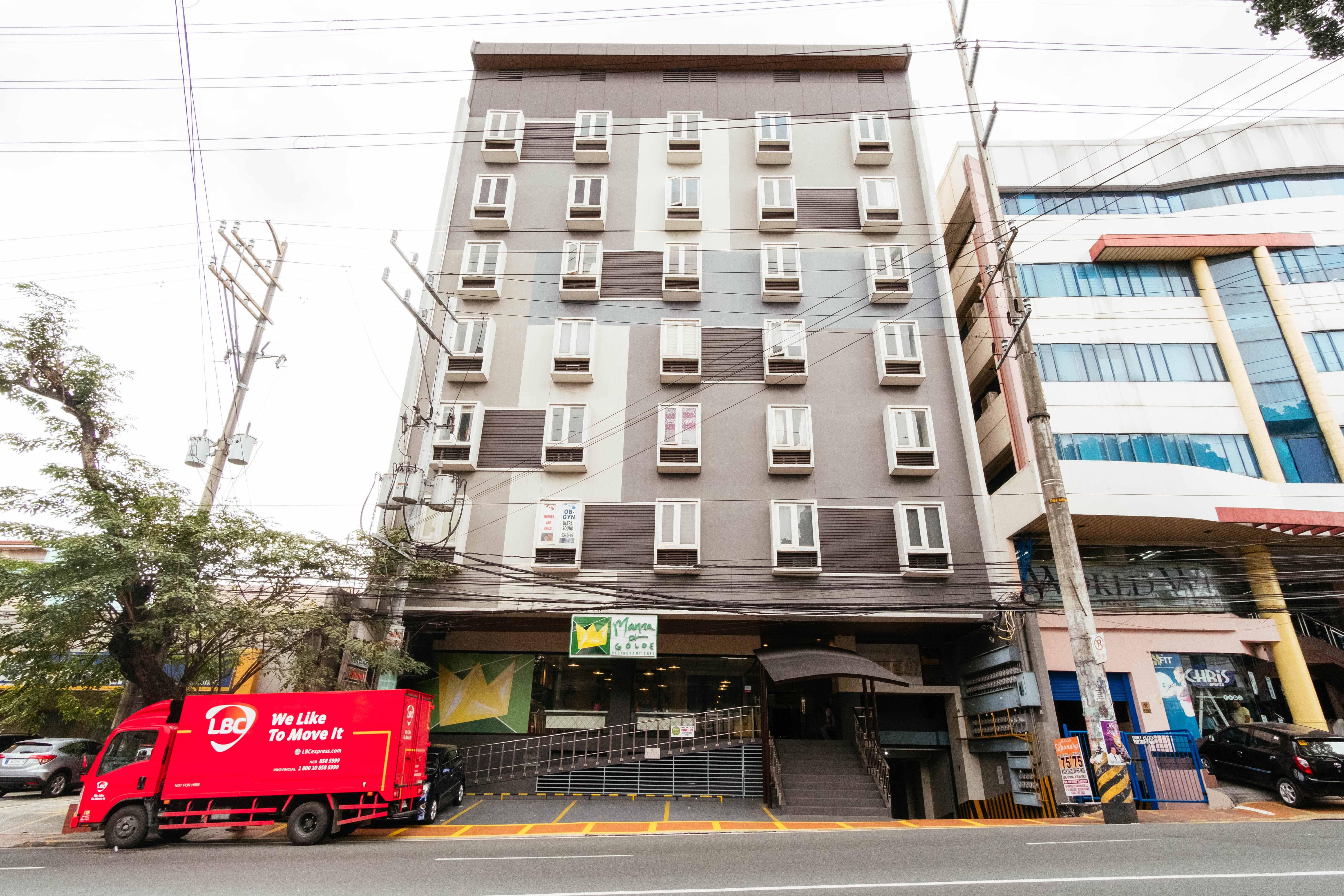 Reddoorz Plus @ Kamuning Quezon City Hotel Exterior photo